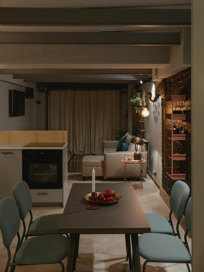 City Garage Apartment - Lwowska 9 Warschau Buitenkant foto
